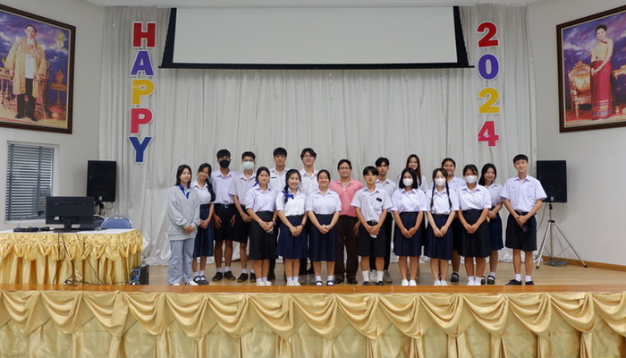 คณะศึกษาดูงานจากมูลนิธิบ้านสุทธาวาส นำนักเรียนเข้าทัศนศึกษาคณะแพทยศาสตร์ มหาวิทยาลัยนเรศวร 