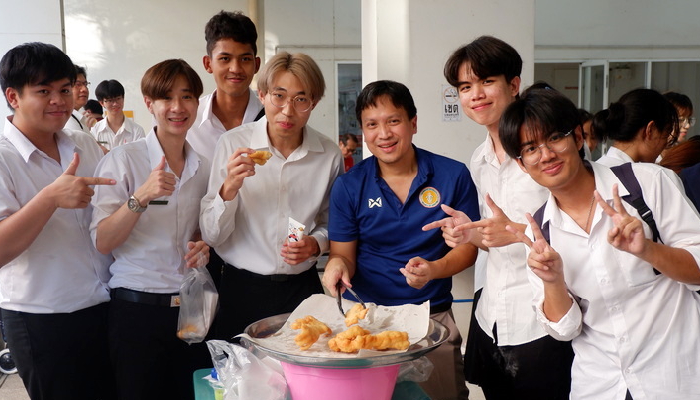 กิจกรรมอาจารย์ที่ปรึกษาพบนิสิตแพทย์ ในธีม “Secret Recipe?” (ปาท่องโก๋)