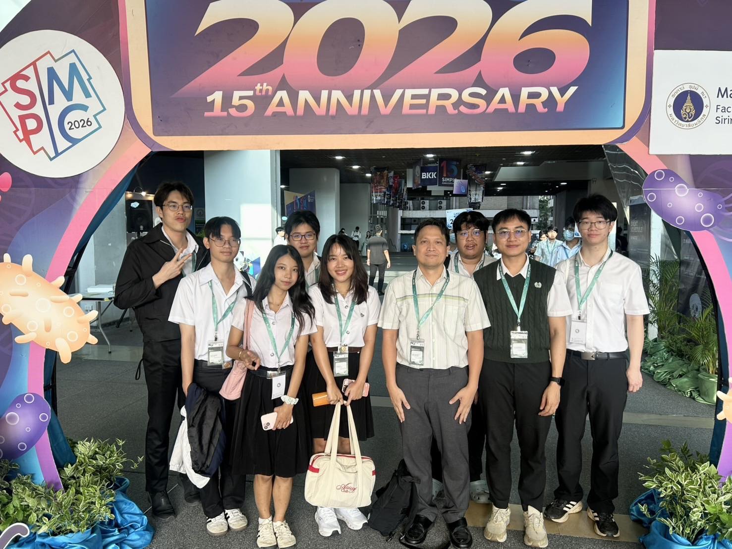 ตัวแทนนิสิตคณะแพทยศาสตร์ ม.นเรศวร ได้เข้าร่วมการเเข่งขันตอบปัญหาวิชาจุลชีววิทยา ปรสิตวิทยา และวิทยาภูมิคุ้มกันทางการแพทย์ระดับนานาชาติ ครั้งที่ 15