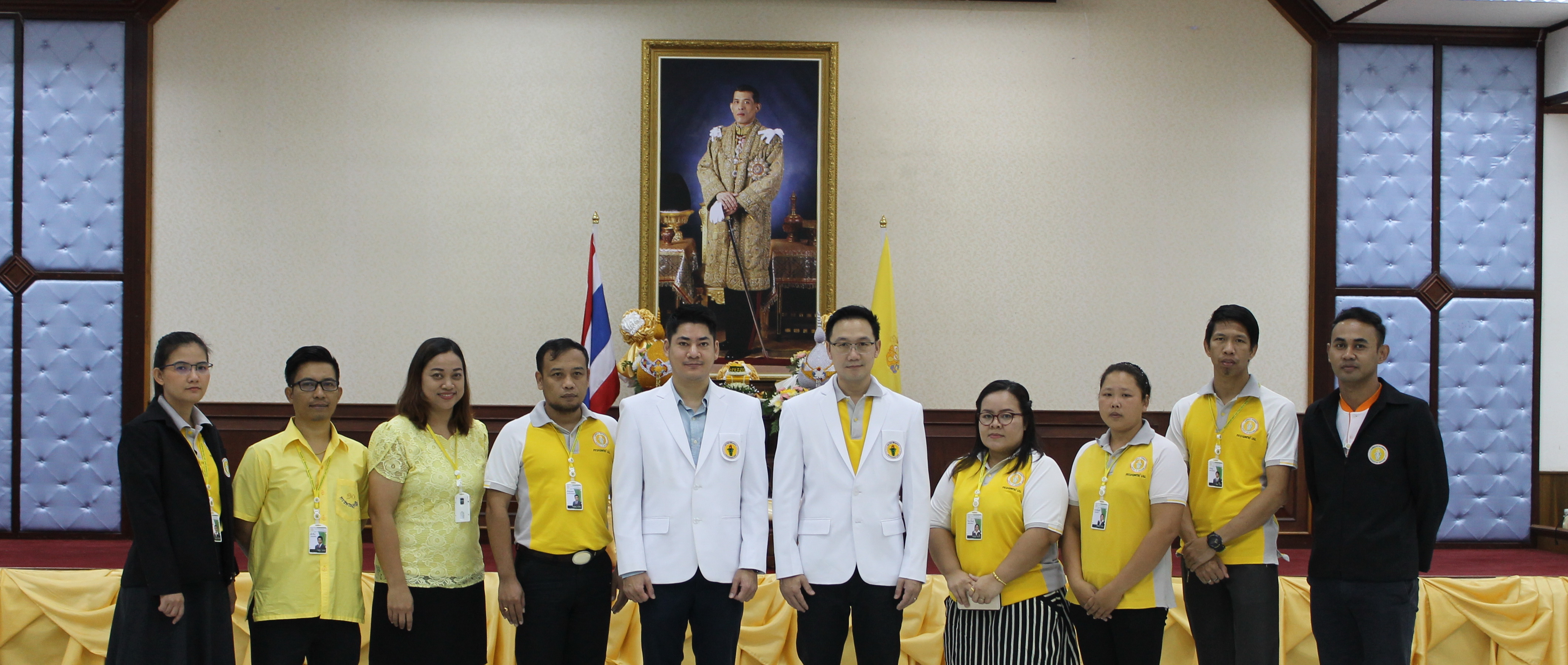  ร่วมพิธีเทิดพระเกียรติและถวายพระพร  สมเด็จพระเจ้าอยู่หัวมหาวชิราลงกรณ บดินทรเทพยวรางกูร