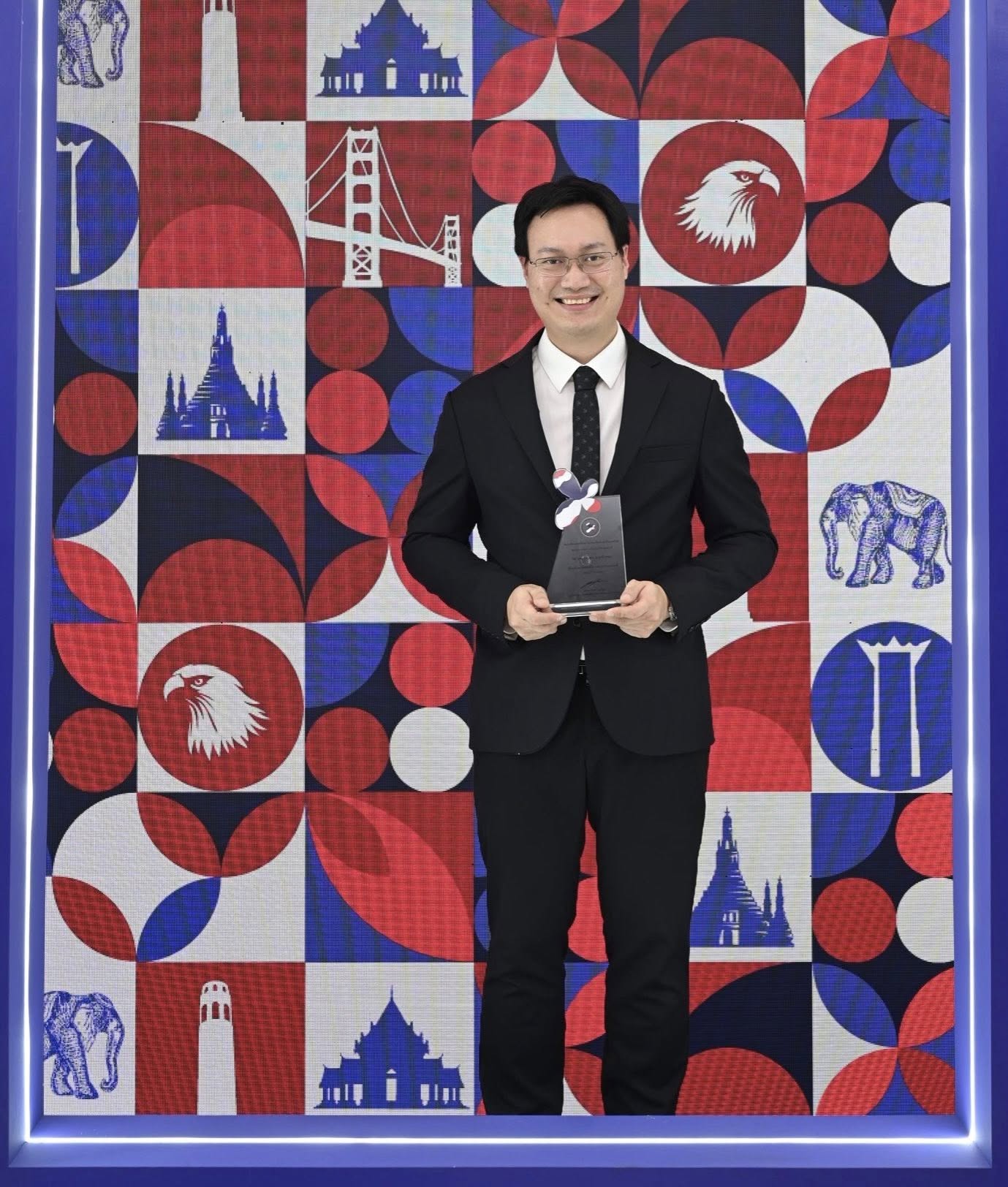 รศ. นพ.อรรถกร จารุศรีวรรณา ในโอกาสได้รับรางวัล “ธำรงรัตน์ แก้วกาญจน์“ 