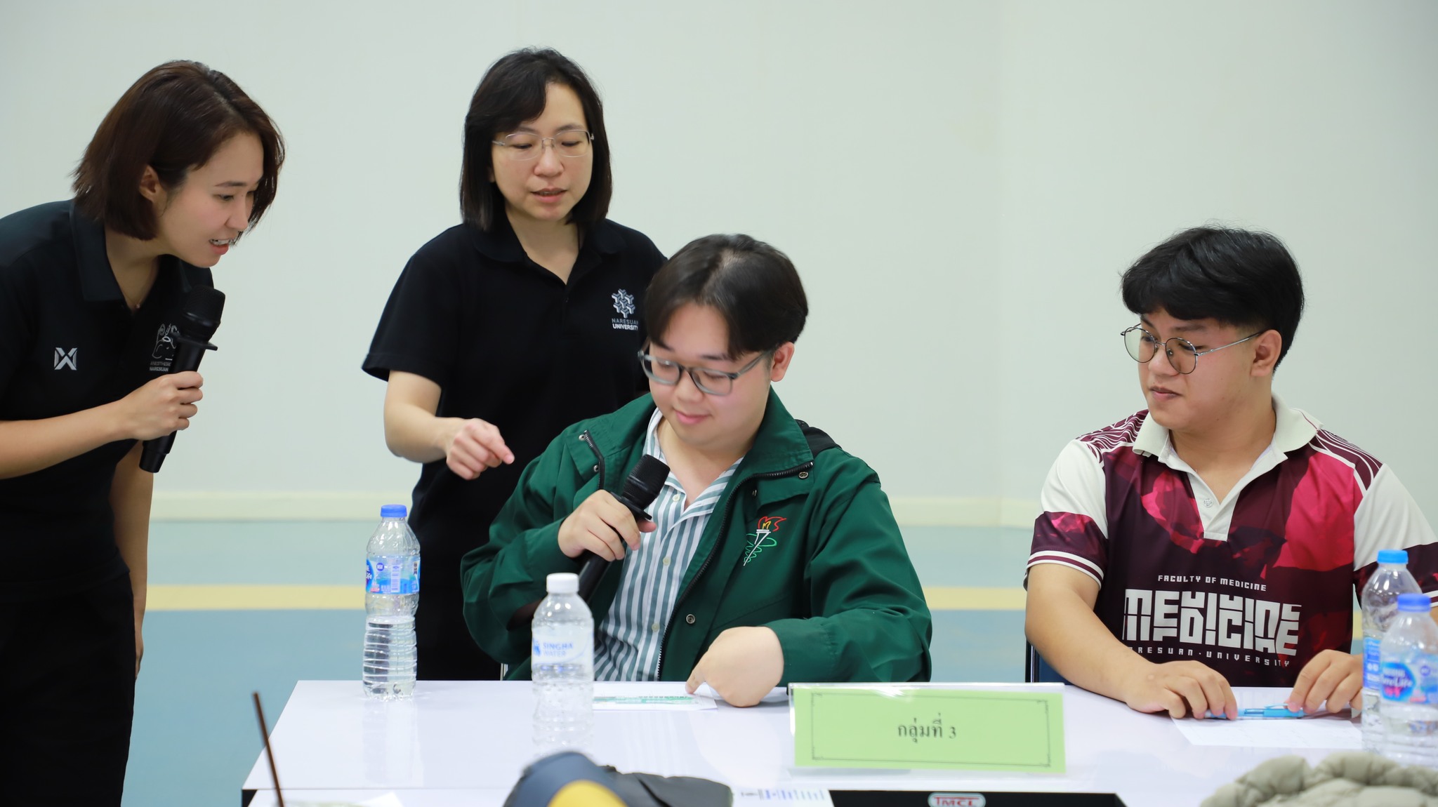 ผศ.พญ.อินทิพร โฆษิตานุฤทธิ์ หัวหน้าภาควิชาวิสัญญีวิทยาและพญ.ชวิศาชล นนท์ศรี อาจารย์ ได้เป็นวิทยากร ในหัวข้อ NON-TECNICAL SKILLS (NTS) 