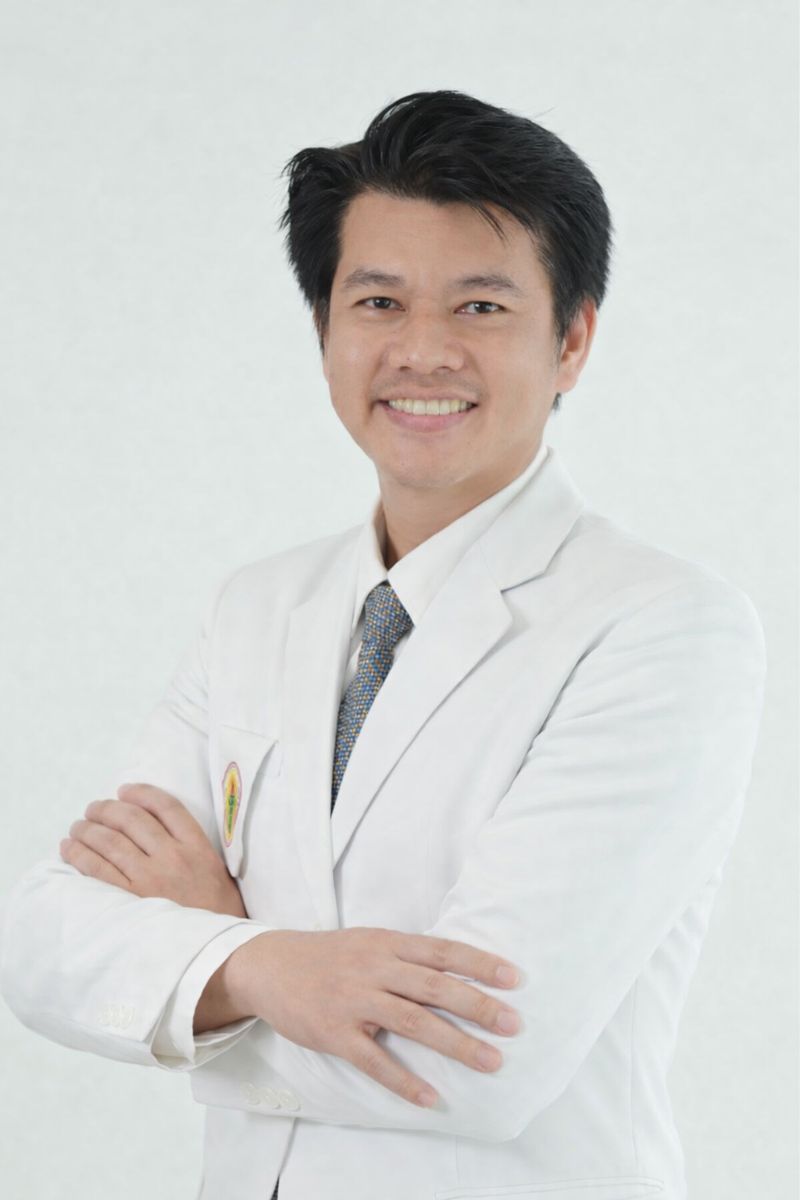 ผศ.นพ.ศรัณย์ วรศักดิ์วุฒิพงษ์