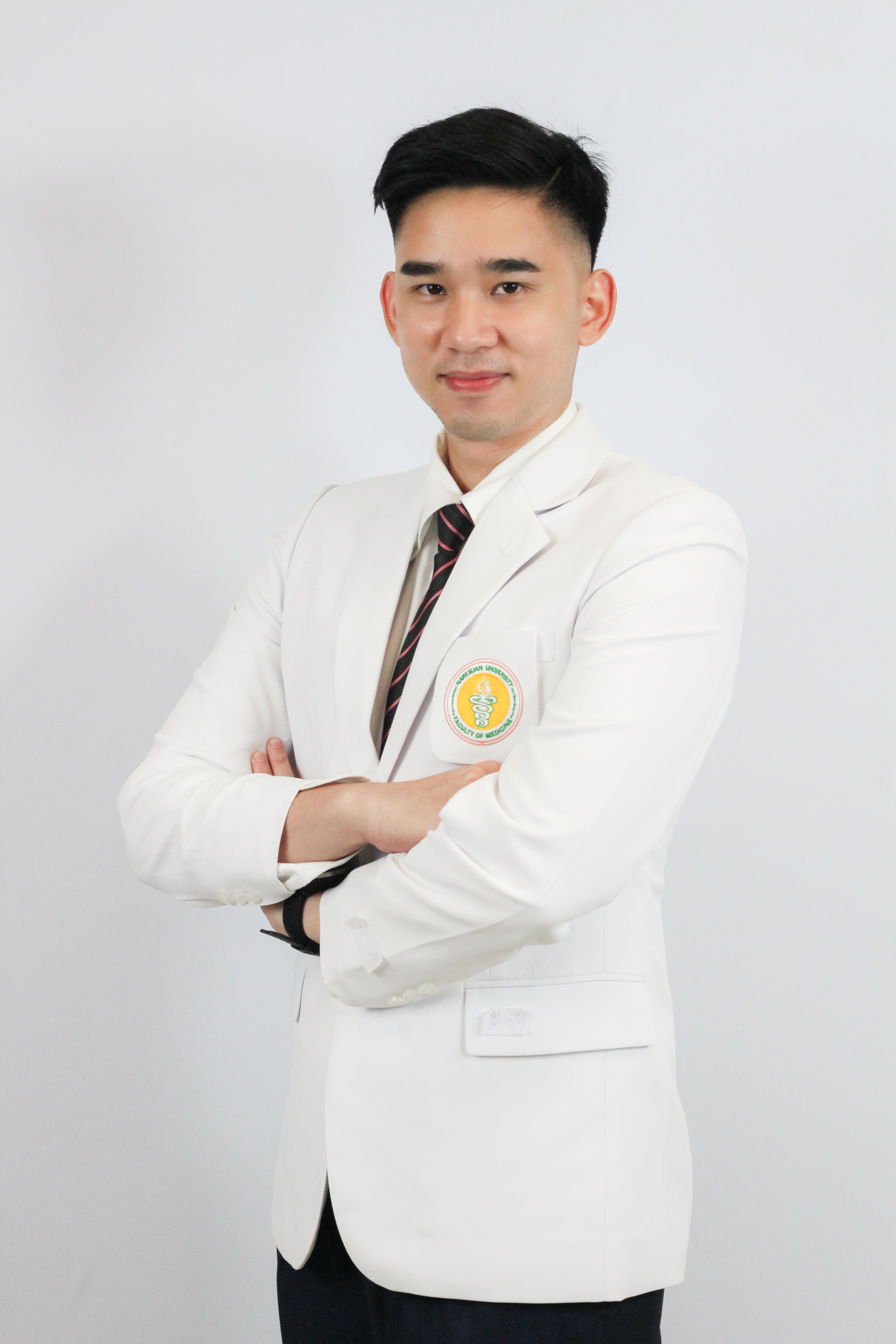 นพ.พีรศิลป โตวชิราภรณ์
