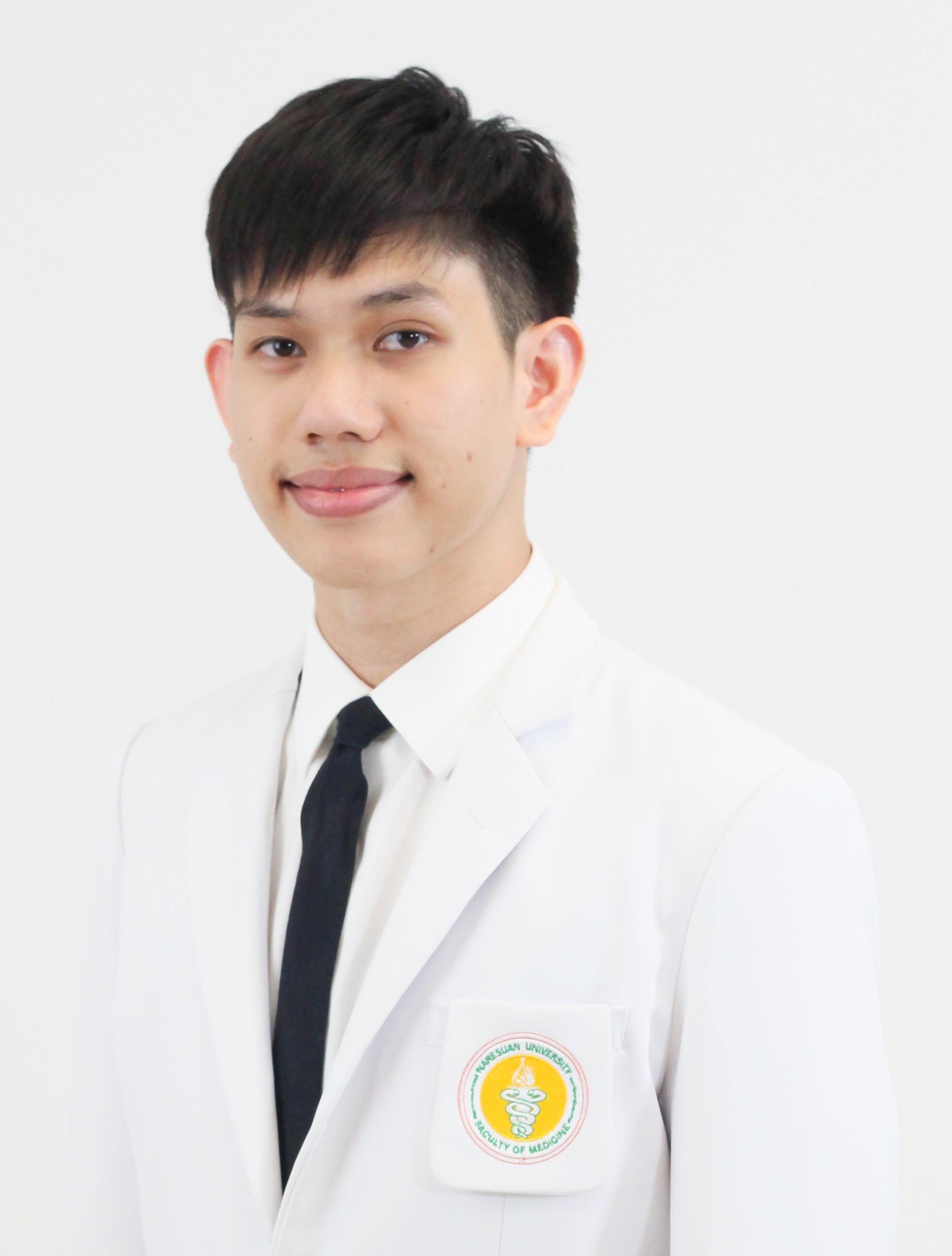 นพ.ภูมิ  โชคกิตติวัฒน์