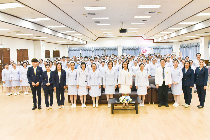 คณะแพทยศาสตร์ ม.นเรศวร จัดพิธีถวายราชสดุดีเนื่องใน “วันพยาบาลแห่งชาติ” ประจำปี 2568