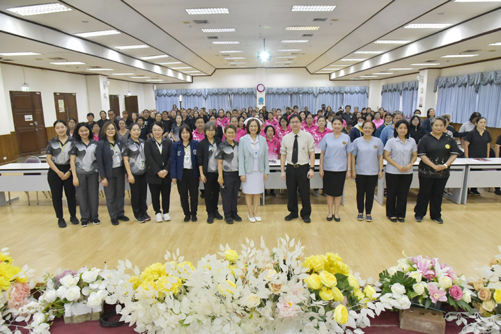 รพ.มน. จัดอบรมพัฒนาแกนนำสุขภาพชุมชน สู้โรคไม่ติดต่อเรื้อรัง”