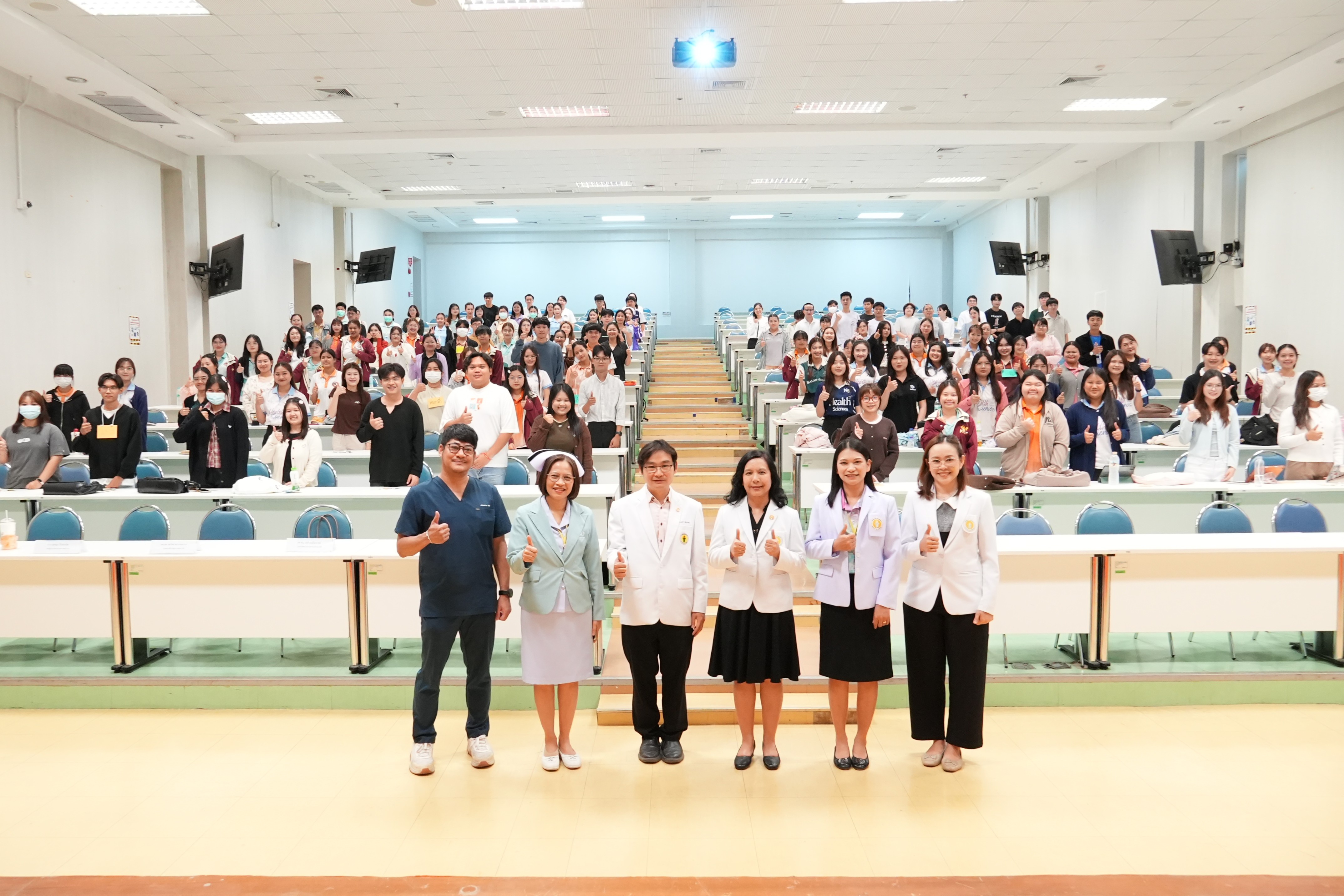 คณะแพทยศาสตร์ มน. จัดโครงการปฐมนิเทศบุคลากรใหม่ ประจำปี 2569 เสริมความรู้ สร้างความผูกพันองค์กร พร้อมพัฒนาศักยภาพการทำงาน
