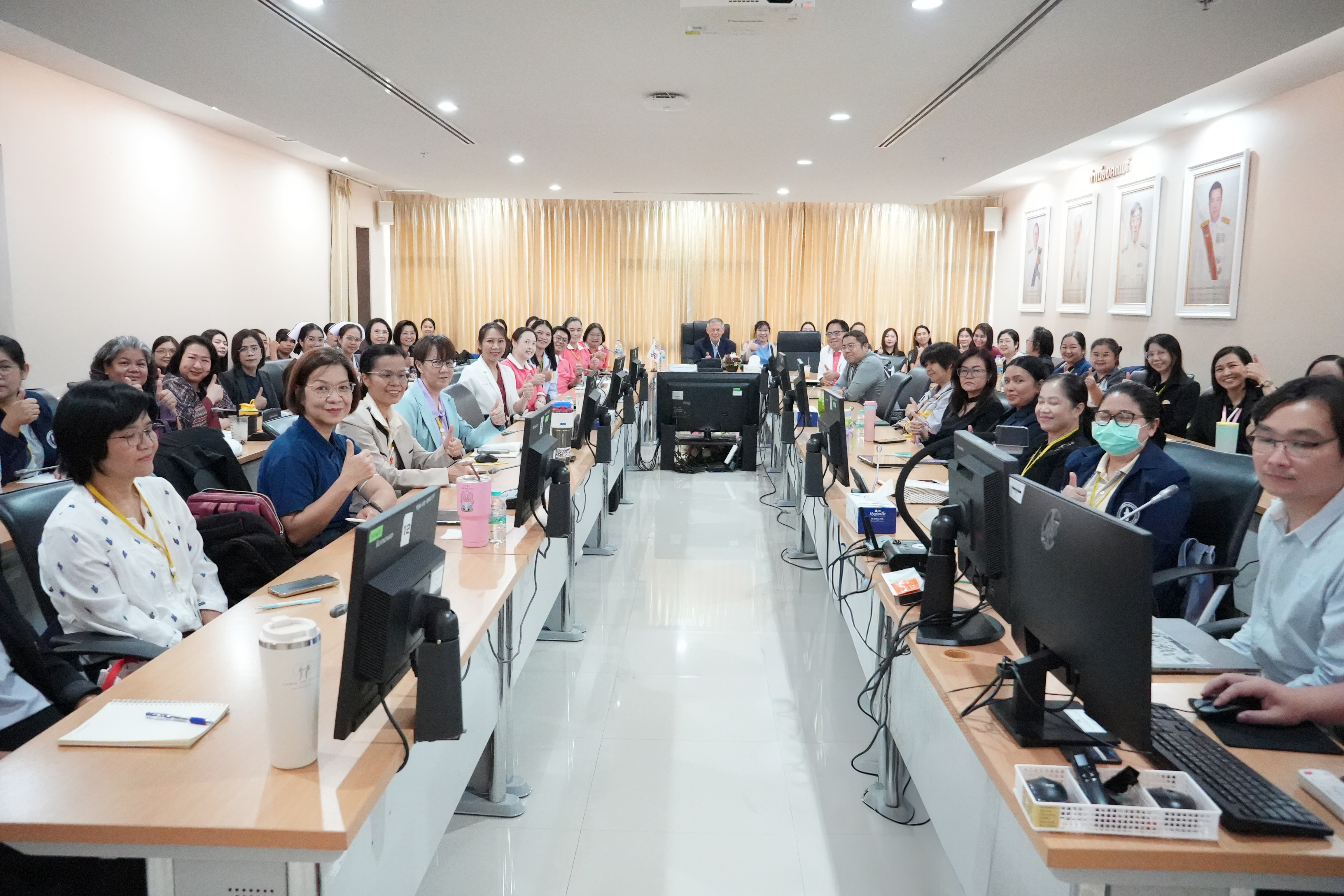 โรงพยาบาลมหาวิทยาลัยนเรศวร จัดโครงการแลกเปลี่ยนเรียนรู้ เตรียมความพร้อมสู่มาตรฐานโรงพยาบาลขั้นก้าวหน้า  Advanced HA ยกระดับคุณภาพบริการและความปลอดภัยผู้ป่วย